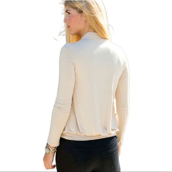 NWOT Red Lolly Cream Neck Tie Top Sz L - Picture 2 of 7